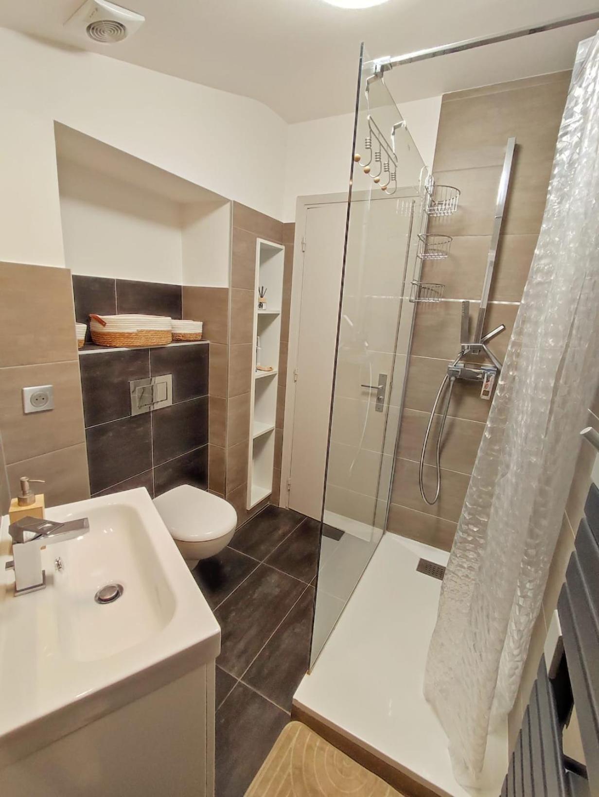 Privat overnatting A 3 Min De La Promenade Des A Pieds 200m *